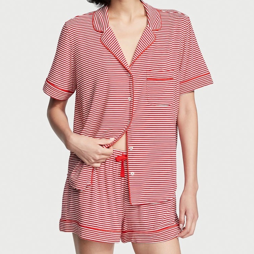 VICTORIA'S SECRET
Modal Short Pajama Set